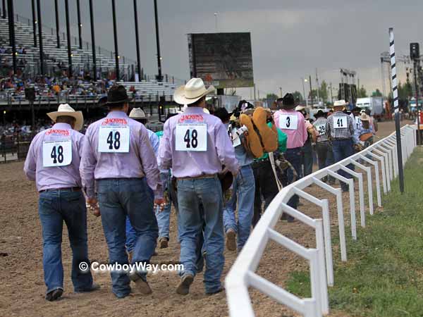 Wild horse race teams get into position