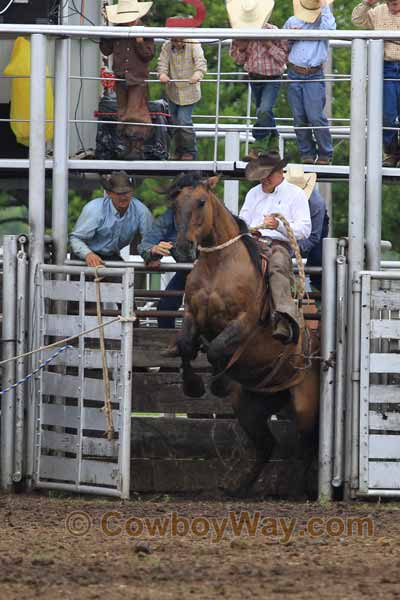 Ranch Bronc Riding, 05-15-10 - Photo 15