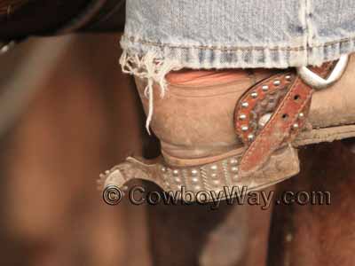 A cowboy boot without a spur ledge